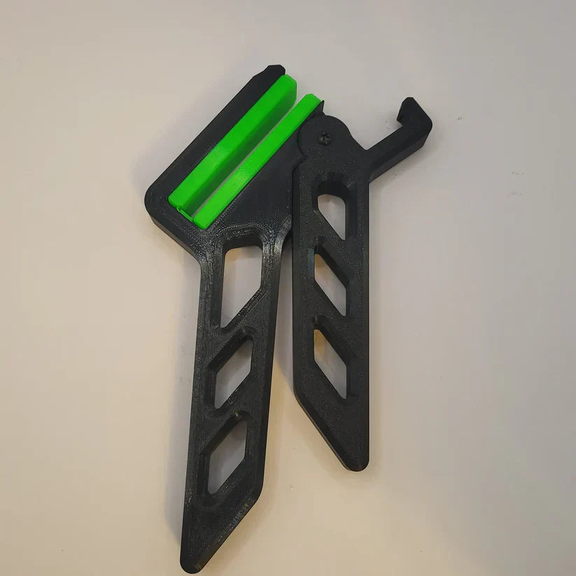 Limb-Mounted Bow Stand – Easy-to-Use Detachable Bow Support